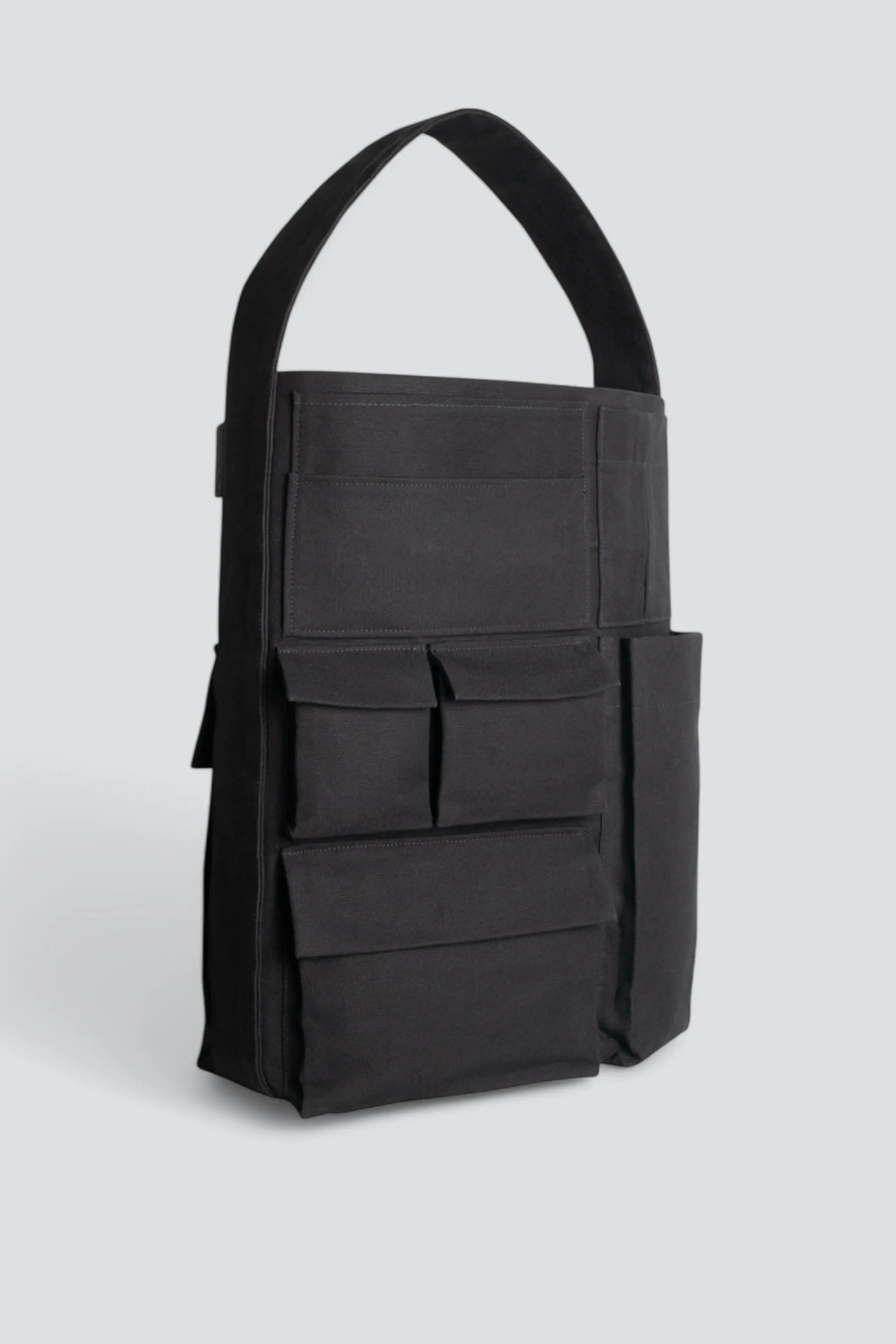 Black Pocketsss Bucket Tote