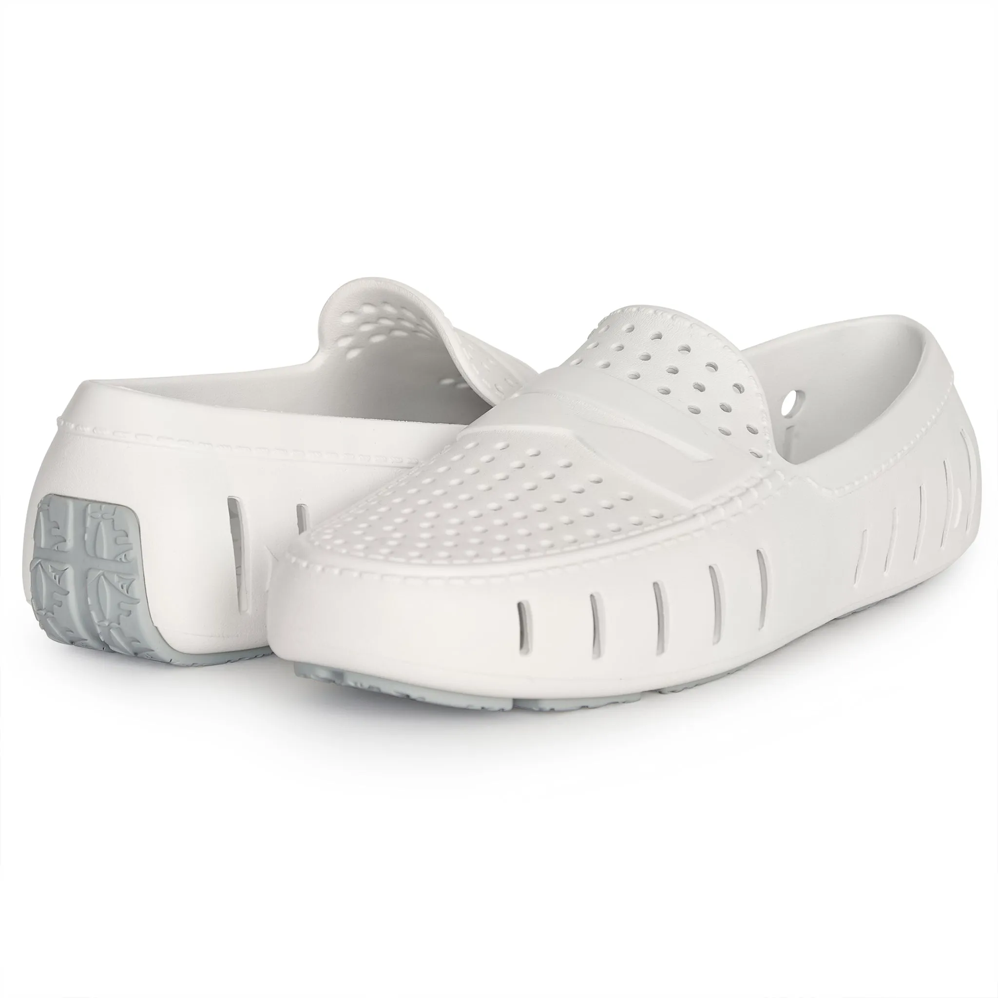 BRIGHT WHITE/HARBOR MIST GRAY COUNTRY CLUB 2.0